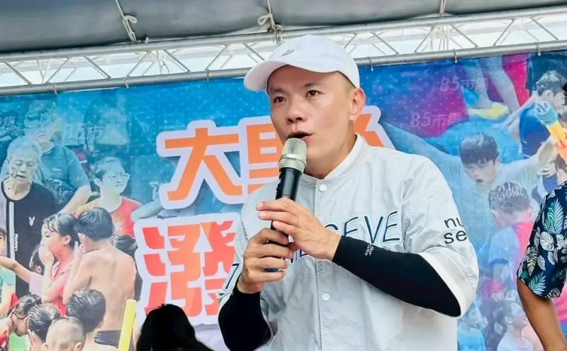 ▲江和樹指出，執政黨若堅持不普發現金，不僅2026會完蛋，賴清德2028也不用選了。（圖／翻攝江和樹臉書，2025.07.28）