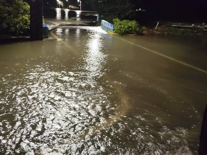 ▲台中市臨海地區淹水嚴重。（圖／翻攝畫面）