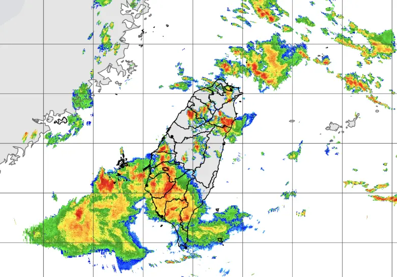 不斷更新／國家警報連發！12縣市「豪雨特報」　雲嘉南紅色警戒
