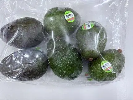 ▲momo購物網販售的「美國空運新鮮酪梨」檢出農藥多重殘留、殺菌劑-二硫代胺基甲酸鹽類，以及重金屬-鉛、鎘。（圖／北市衛生局）