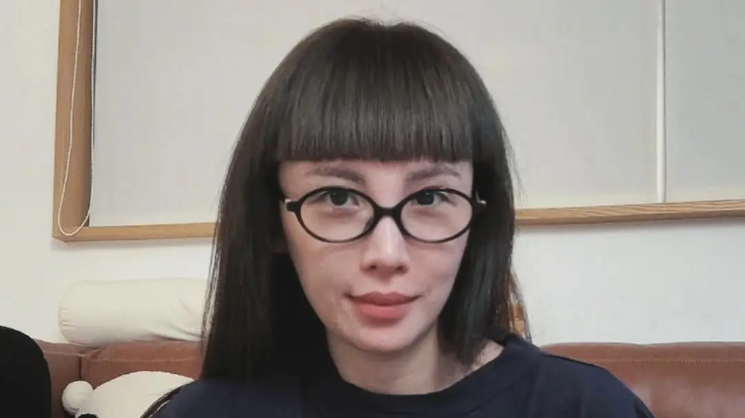 魏如萱牽手小21歲Ian！娃娃「戀愛宇宙」超豐富 6段情史一次看