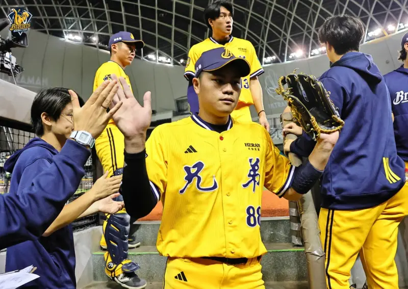 中職／中信兄弟「K歌主題週」門票狂賣7.5萬張！官方宣布內野完售