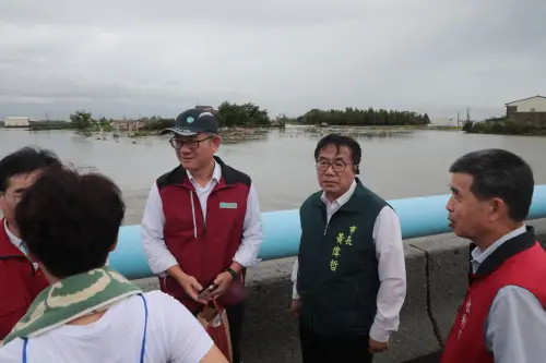 ▲ 黃偉哲提醒，接下來的降雨可能會往南移、因此包括南科所在的善化、新市區，以及曾文水庫集水區一帶，都需要特別注意。（圖／南市府提供）