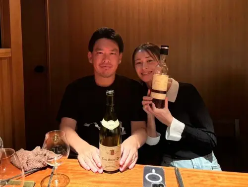 ▲箕輪厚介(左)在頻道中公開道歉,坦言跟老婆箕輪三香(右)已經進行深談。(圖/翻攝自箕輪三香X) ▲箕輪厚介(左)在頻道中公開道歉,坦言跟老婆箕輪三香(右)已經進行深談。(圖/翻攝自箕輪三香X)