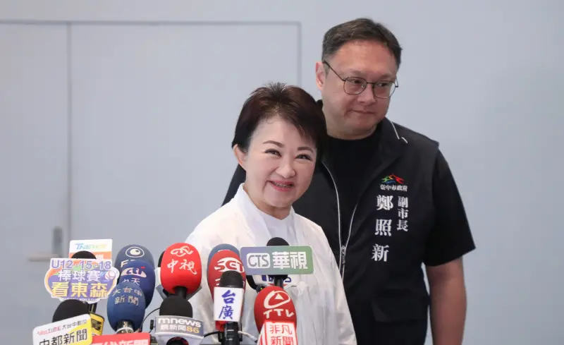 ▲台中市長盧秀燕被問到選黨主席時，笑著說「謝謝大家」轉頭走人。（圖／台中市政府提供，2025.07.29）