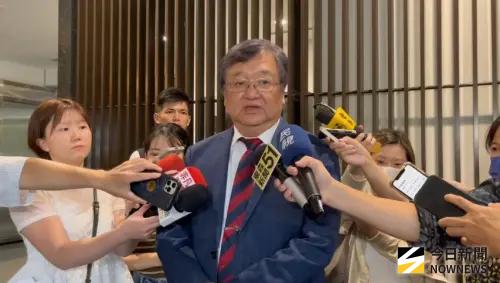 邱泰源嘆「利沒有、名很慘」　周玉蔻嗆：平庸、俗不可耐
