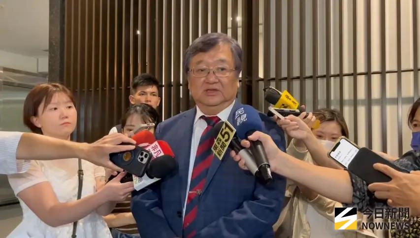 ▲衛福部長邱泰源回應內閣改組一事。（圖／記者張乃文攝）