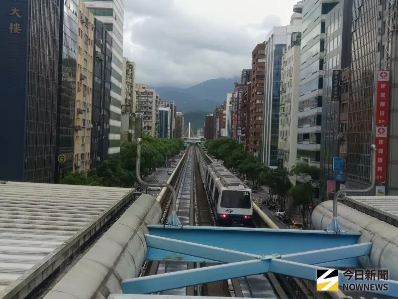 ▲文湖線為台北連接木柵至內湖重要大眾運輸系統。（資料照／記者呂炯昌攝）