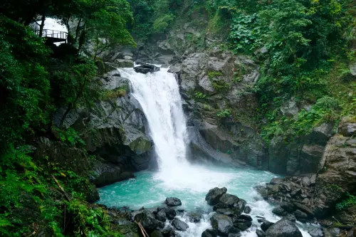 ▲正因為有這些堅守崗位的巡護員，我們的森林、濕地、海岸線以及其中棲息的生物才能得以保存。圖為烏來內洞國家森林遊樂區。（圖／農業部林業及自然保育署臉書）