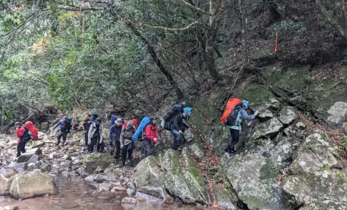 ▲森林護管員要定期巡視廣闊的林區，監測森林生態系統。圖為特遣訓練畫面。（示意圖／林業及自然保育署新竹分署提供）