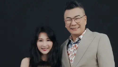 ▲沈玉琳（右）與芽芽（左）相互扶持照顧，堅毅情感打動眾人。（圖／翻攝自沈玉琳臉書）