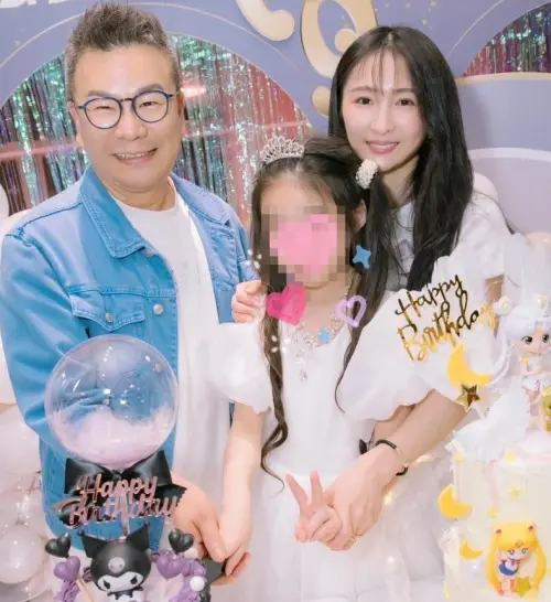 ▲沈玉琳（左）、芽芽（右）結婚後育有一名女兒。（圖／沈玉琳臉書）