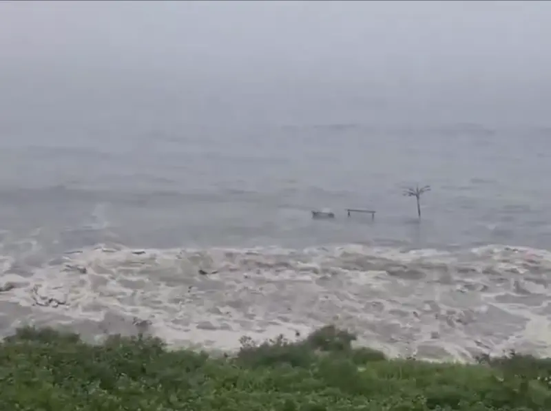 俄羅斯外海地震規模上修8.8！4公尺海嘯襲沿岸　多地民眾急撤離