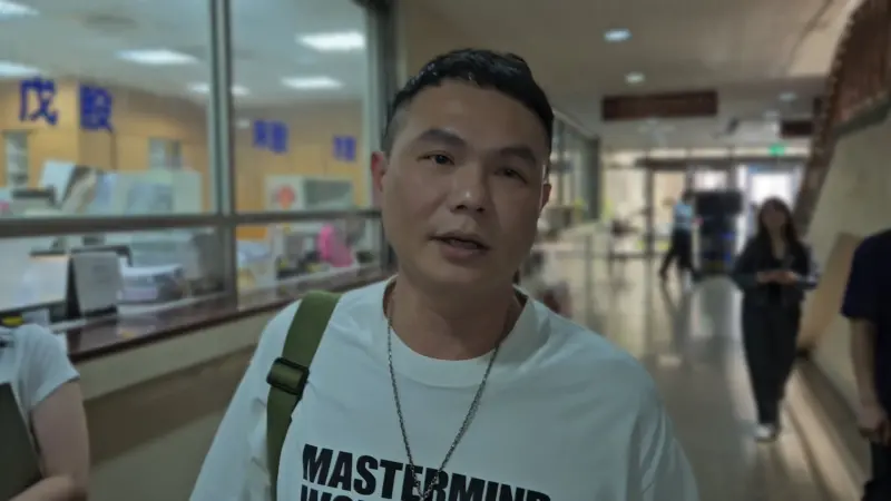 不服「超派鐵拳」判太輕！Toyz獄中上訴　超哥臭臉出庭