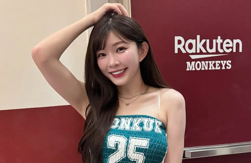 ▲林穎樂日前發行首張單曲時，自爆已單身4年，不料近日卻遭爆跟大學男友情未斷，被捕捉甜蜜接送上下班，本人也透過樂天球團回應，認了交往過，但已經分手，現在保持著好友關係。（圖／林穎樂IG）