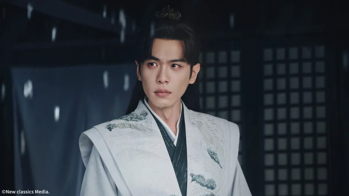 ▲張若昀（如圖）時隔5年回歸《慶餘年》第二季，外型消瘦不少的他，私下其實很愛做菜，家裡還有專屬菜單讓老婆唐藝昕點餐。（圖／中天娛樂台提供）