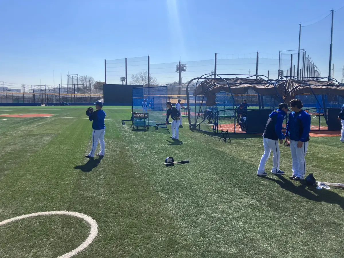 ▲日本職業棒球（NPB）橫濱DeNA位於橫須賀市的二軍基地「DOCK」也在海嘯警報的避難區域內，當時正在訓練的選手已緊急撤離設施。（圖／取自橫濱DeNA官方X）