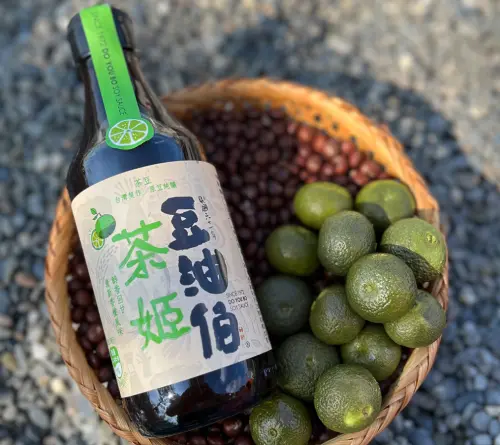 ▲豆油伯再度獲「美食界奧斯卡」稱號的2025英國Great Taste Awards給予最高三星肯定，圖為獲三星的茶姬醬油。（圖／豆油伯提供）