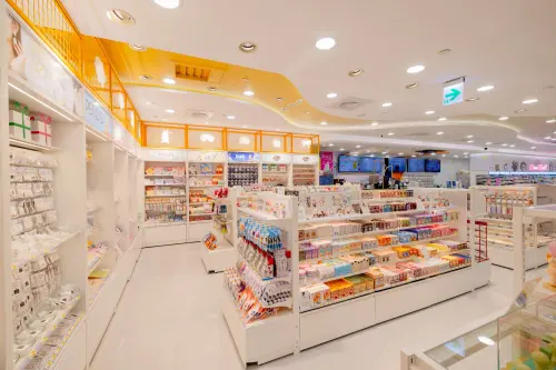 ▲7-11全台首間「LOFT SELECT複合店」門市內規劃約15坪空間、近兩千項商品。（圖／7-11提供）