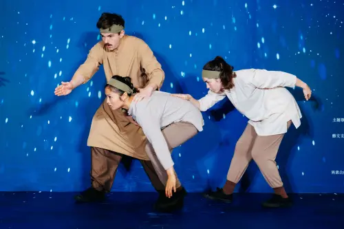 舞台劇「少年PI的奇幻漂流」 今起台中歌劇院演出五場 ▲偶戲團隊挖空心思,在沒有電影特效的幫助下,掌握三原則,讓舞台上的孟加拉虎「理查.帕克」栩栩如生。(圖/歌劇院提供)