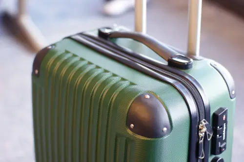 ▲行李箱（圖／取自photoAC）