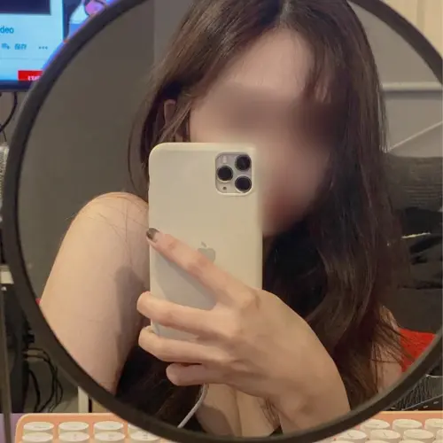 ▲情色網紅不滿谷姓夜店公關跟她男友過從甚密，但法院認定她散佈的言論僅涉及私德，無關公共利益，以加重誹謗罪判拘役55天定讞。（圖／翻攝IG）