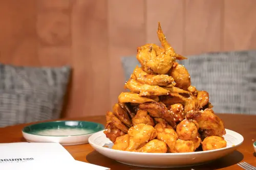 ▲GUMGUM受封「台北最好吃雞翅」，全年狂賣超過50萬隻雞翅。（圖／GUMGUM提供）