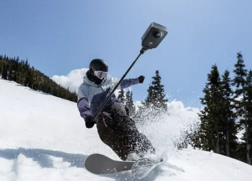 DJI Osmo 360 搭載HorizonSteady地平線校正+3.0版電子防手震,戶外環島、騎士日誌、滑板、自由潛水多重模式可隨意切換。(圖/翻攝官網) ▲DJI Osmo 360 搭載HorizonSteady地平線校正+3.0版電子防手震,戶外環島、騎士日誌、滑板、自由潛水多重模式可隨意切換。(圖/翻攝官網)