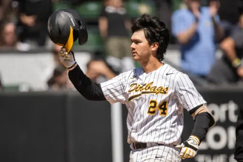 ▲另一邊，旅美台將鄭宗哲與「龍仔」強納森‧龍（Jonathon Long）所屬的匹茲堡海盜與芝加哥小熊3A球隊，在系列賽交手首戰中呈現不同走勢。「龍仔」貢獻4打數2安打，打擊率升至.313，OPS也提升到.907，持續在打線中扮演關鍵角色。（圖／美聯社／達志影像）