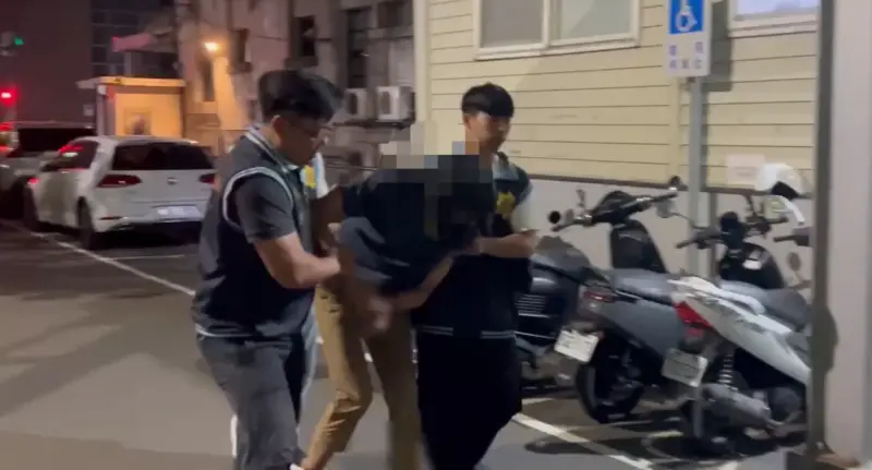 ▲陳男疑弒父棄屍，3罪移送地檢署，檢方訊後今晚7時許，依涉嫌殺害直系血親尊親屬罪嫌，犯罪嫌疑重大，有滅證、逃亡之虞，向法院聲請羈押禁見。（圖／警方提供）