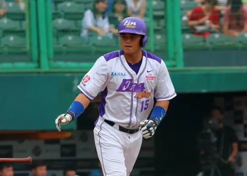 中職／胡金龍引退日改到最初起點澄清湖！當年主場首秀湧進2萬人
