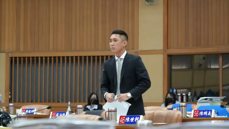 綠新北黨團喊普發現金4萬6　陳世軒：中央耍賴不發卻要藍營首長發