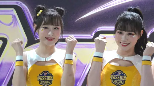 ▲朴善珠（左）成為中信兄弟Passion Sisters最新一位韓援，希望球迷可以多跟她打招呼。（圖／記者陳云茹攝）