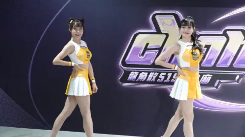 ▲朴善珠（左）、邊荷律現場示範應援曲。（圖／記者陳云茹攝）