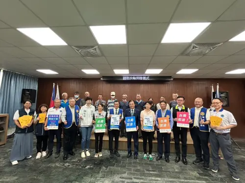 國際扶輪3521地區捐助丹娜絲災民　陳亭妃、陳怡珍、蔡秋蘭助媒合
