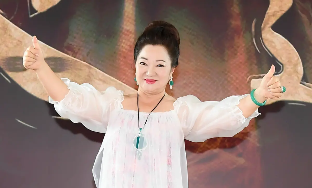 ▲57歲沈玉琳因病住院，白冰冰（如圖）過去曾和他搭檔主持，坦言雙方認識多年，白冰冰更直言：「他是製作人時，我是恨他的」。（圖／三立提供）