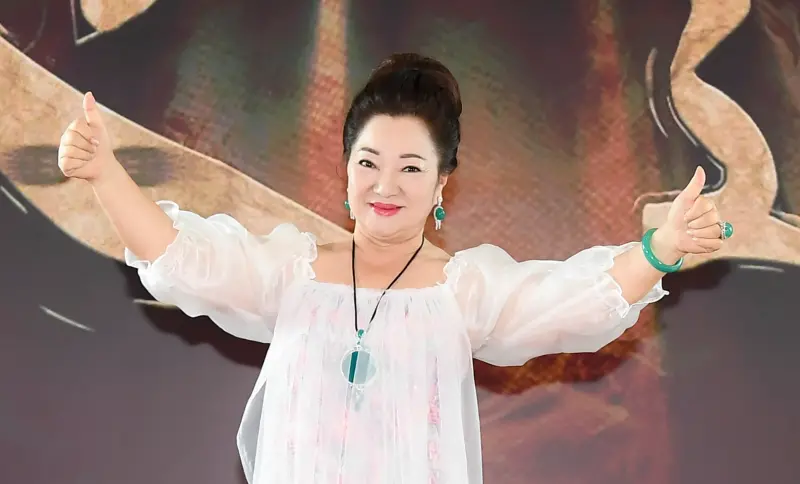 ▲白冰冰在節目談白曉燕命案，憶起女兒最後一句「我的人生滿足了」，這句話竟在隔天一語成讖成永別，她痛訴自己當年慌亂報警、消息外洩，加深悲劇至今仍難釋懷，留下無法癒合的傷痛。（圖／三立提供）