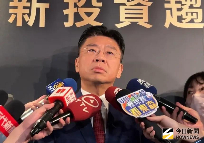 ▲美國公布台灣對等關稅20%，台新新光金首席經濟學家李鎮宇今（1）日認為，比預期好，若接下來半導體關稅可以守住，這談判就是成功的談判。（圖／記者顏真真攝）