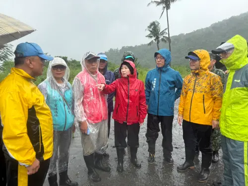 ▲縣府也盤點山區可能因道路中斷形成「孤島效應」的部落醫療與物資存量，指示各原鄉公所即時回報需求。（圖／屏東縣府提供）