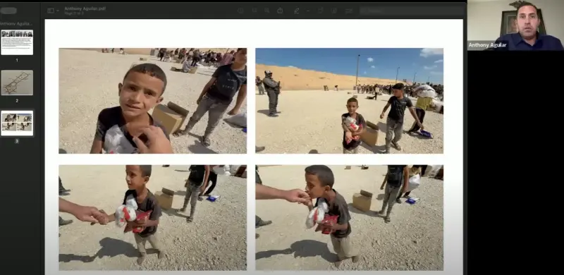 ▲一名加薩難民兒童在領完糧食後親吻軍人的手道謝，隨後就遭以軍開槍射殺。（圖／截自Youtube頻道Unxeptable）