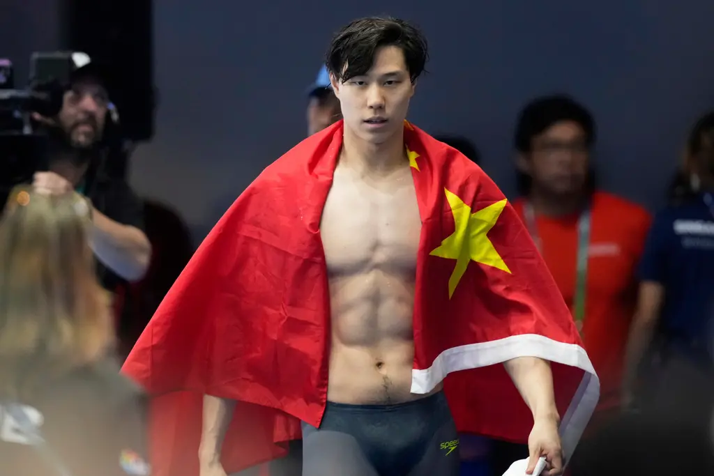 ▲中國大陸「蛙王」覃海洋在第八泳道上演奇蹟，以2分07秒41奪下金牌，完成個人在本屆世錦賽的雙金壯舉，並締造了本季該項目的世界第二佳績。（圖／美聯社／達志影像）