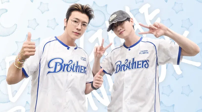 ▲中信兄弟主題周限量商品「BROTHERS x SUPER JUNIOR-D&E 聯名球衣」，明日13點於大巨蛋商品店現場販售，昨戰賽後就有不少球迷直接來到B2商品店門口準備徹夜排隊，以便在明天13點開賣時，第一時間搶到限量球衣。（圖／中信兄弟提供）