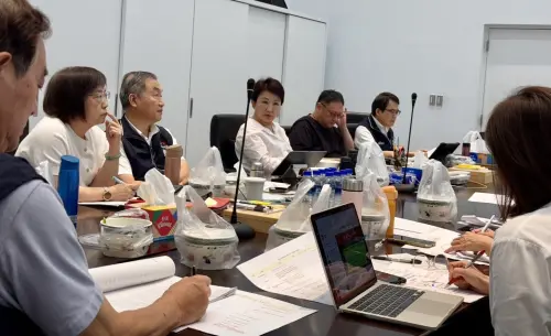 ▲盧秀燕召開跨局處緊急應變會議，盤點指標性產業與各產業園區受影響情況。（圖／台中市政府提供，2025.08.02）