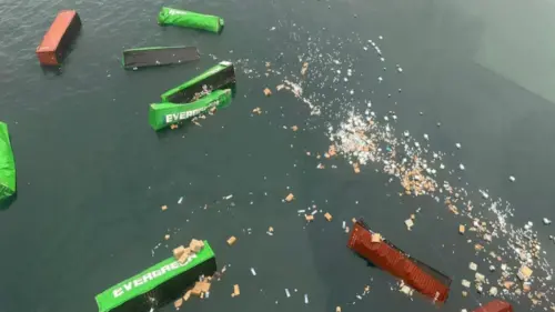 長榮「長月輪」50貨櫃秘魯落海！長榮海運：突發長湧浪船舶橫搖
