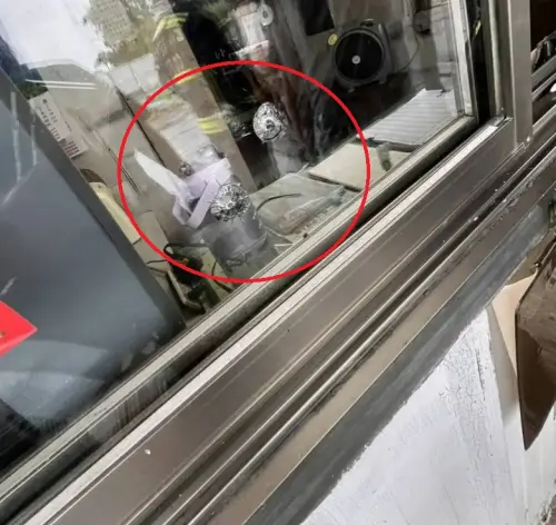 台中南屯驚傳槍響！拖吊場警衛室玻璃破裂　女保全手部遭擊中送醫
