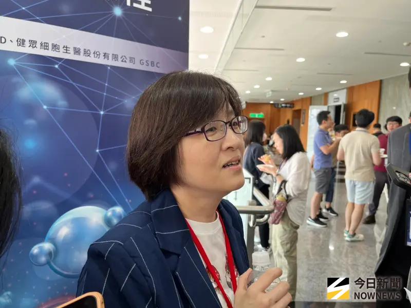 ▲衛福部醫事司司長劉越萍提到，國內並未核准外泌體治療行為。（圖／記者張乃文攝）