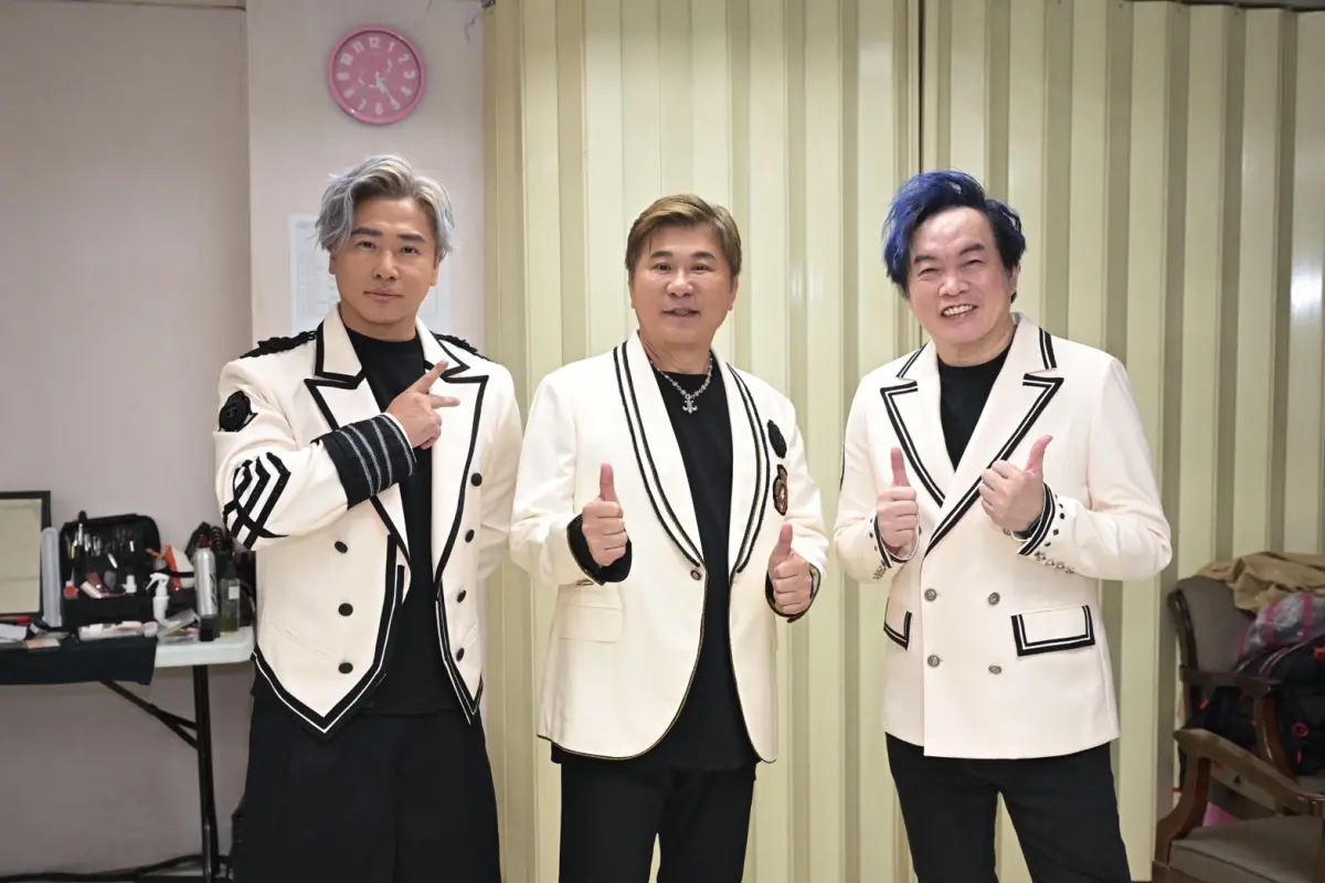 ▲藝人歐漢聲（左）上月被爆出婚變，分床還鬧分居，今（2）日他與胡瓜、康康出席《鑽石舞台之夜》演唱會台中場，傻眼吐露心情「蠻莫名的」，並直嗆：「我們想睡哪張床，就睡哪張床！」（圖／萬星傳播提供）