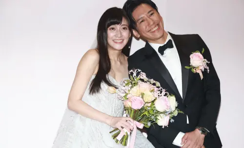 林逸欣砸200萬辦婚禮！李運慶、李佳豫分手10年　同台當伴娘伴郎
