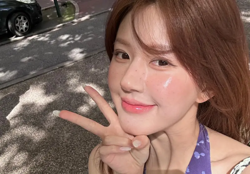 ▲趙露思曾就讀台灣明道大學，當時她還在學校餐廳擺攤賣過餛飩，獲得「餛飩西施」的封號。（圖／趙露思微博）