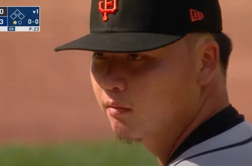 鄧愷威先發投球解析：為何遭阿隆索重擊？唯一一顆伸卡球賞給了他
